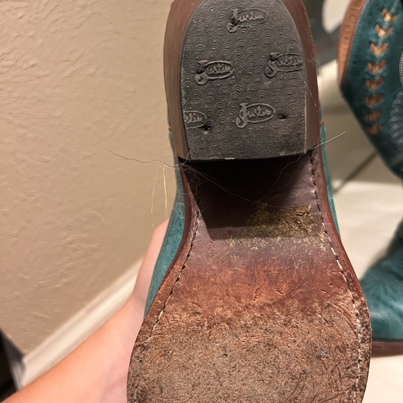 Turquoise boots - Picture 4 of 5